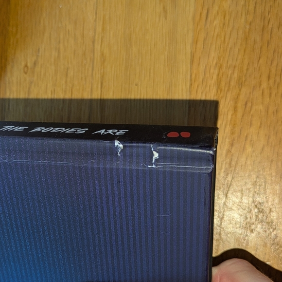 Book: Home Is Where The Bodies Are By Jeneva Rose Used - Picture 4 of 8